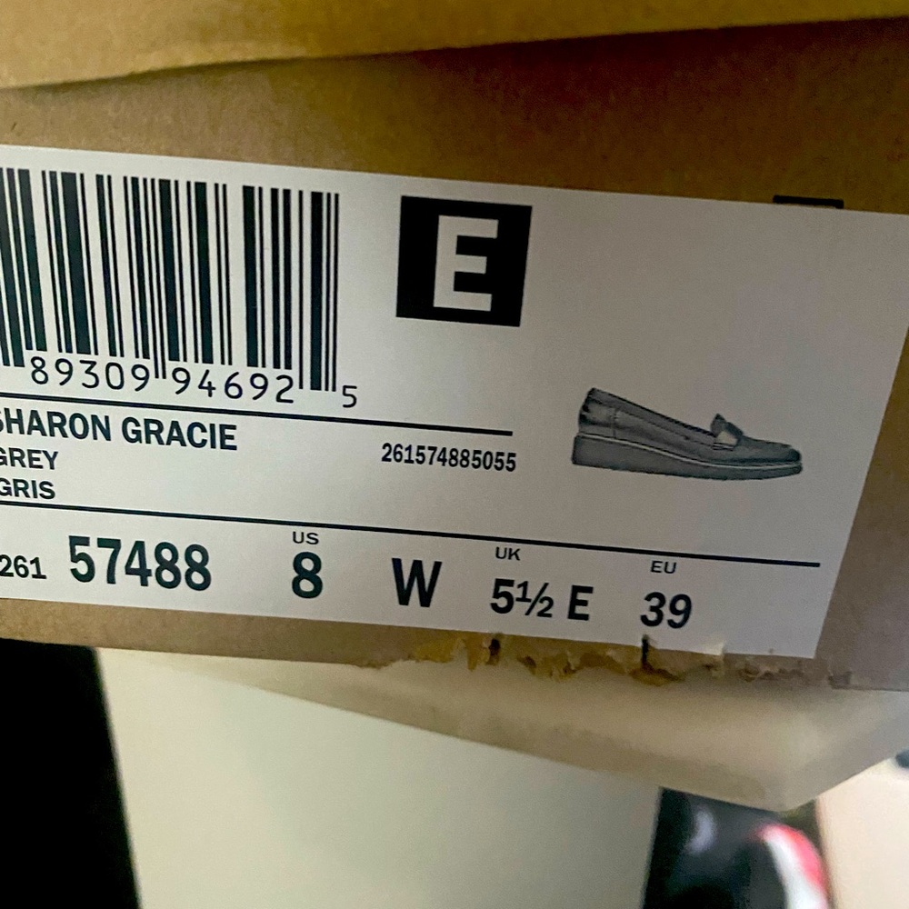 Clarks grey shoe. New in box.